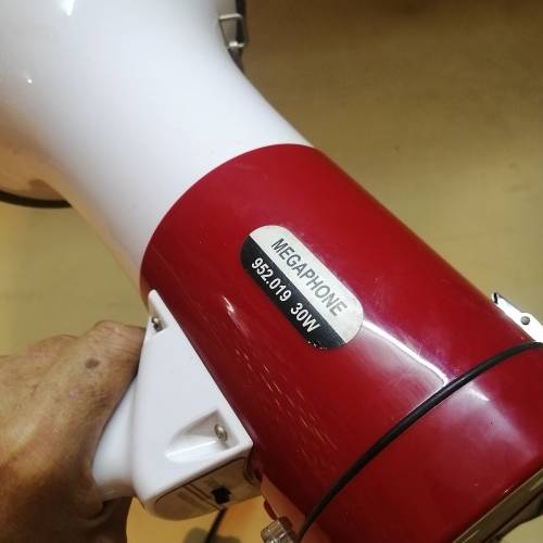 Pyle Megaphone Bullhorn With Talk and Siren Mode - Still New