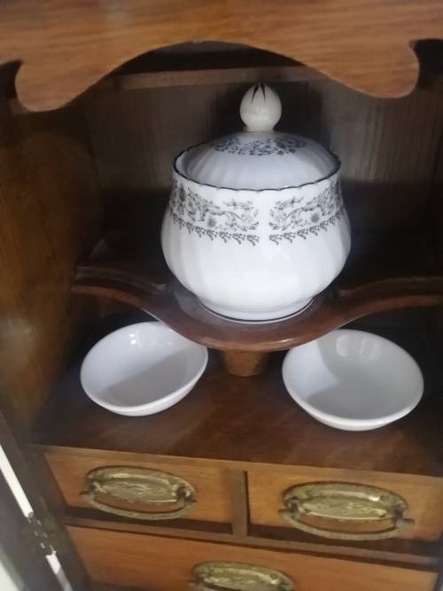 MAGNIFICENT!!! RARE ANTIQUE EDWARDIAN SOLID OAK SMOKERS CABINET