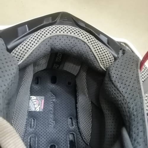 MINT CONDITION AIROH AVIATOR 2.1 CARBON KEVLAR HELMET SIZE L