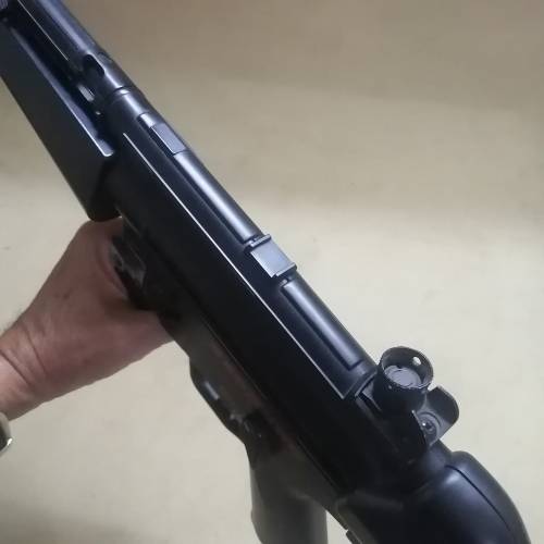 STUNNING HECKLER & KOCH SUBMACHINE GUN BB GUN