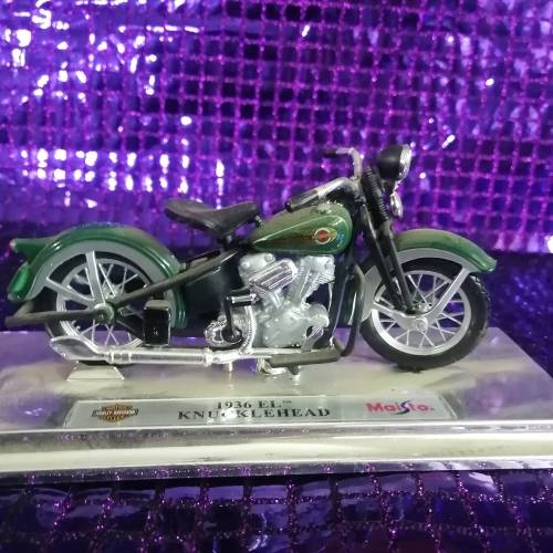 HARLEY DAVIDSON 1936 EL KNUCKLEHEAD 1/18 - MAISTO 9 OF 37 ON AUCTION NOW