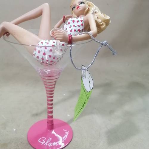 GLAMOROUS COCKTAIL GLASS WITH TALL COSMOPOLITAN GIRL BY HICCUP