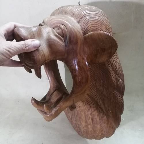 MAGNIFICENT LARGE SOLID WOOD LION AFRICAN MASK CARVING
