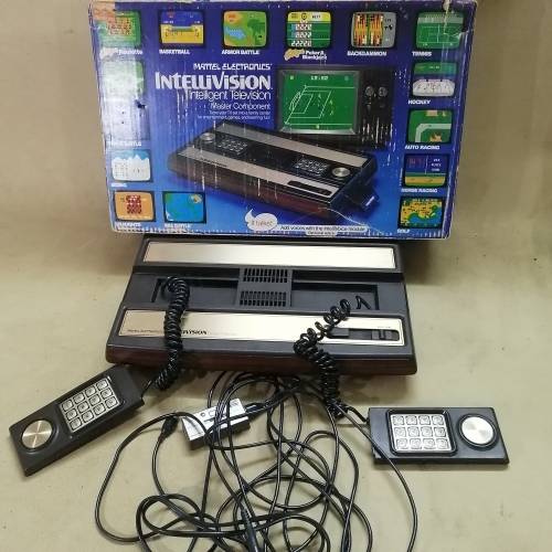 MAGNIFICENT!!! VINTAGE INTELLIVISION GAMING SYSTEM IN BOX - TESTED WORKING