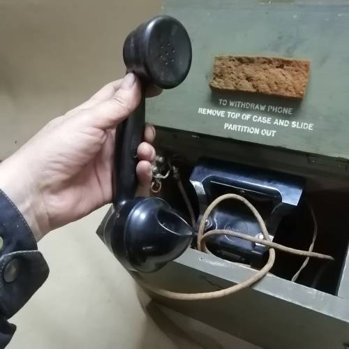 HIGHLY COLLECTABLE VINTAGE ERICSSON MILITARY WWII FIELD TELEPHONE