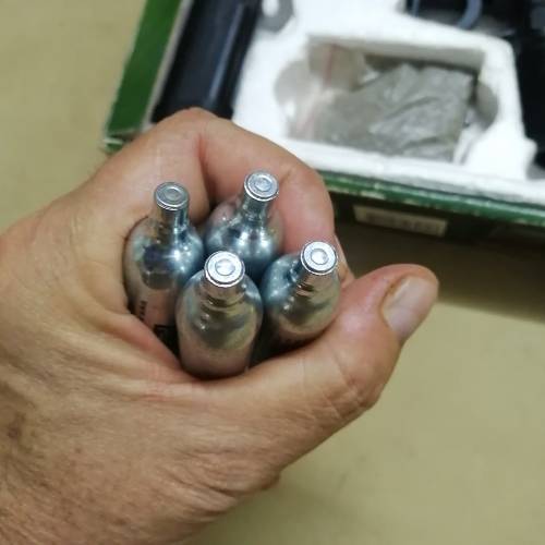 KWC Taurus 24/7 CO2 Air Pistol - 4.5 mm Combo