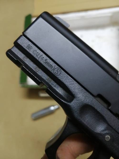 KWC Taurus 24/7 CO2 Air Pistol - 4.5 mm Combo