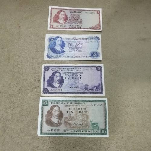 VINTAGE SOUTH AFRICAN 1966 - 1976 BANKNOTES