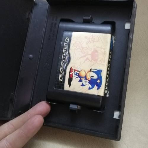 VINTAGE SONIC THE HEDGEHOG SEGA 16 BIT GAME DISK COMPLETE IN BOX