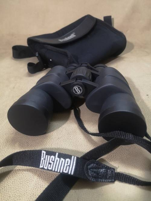 BUSHNELL BIRDER 8 X 40 RC2007 BINOCULARS - LIKE NEW