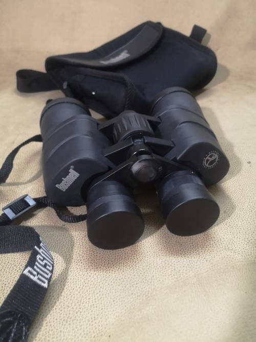 BUSHNELL BIRDER 8 X 40 RC2007 BINOCULARS - LIKE NEW
