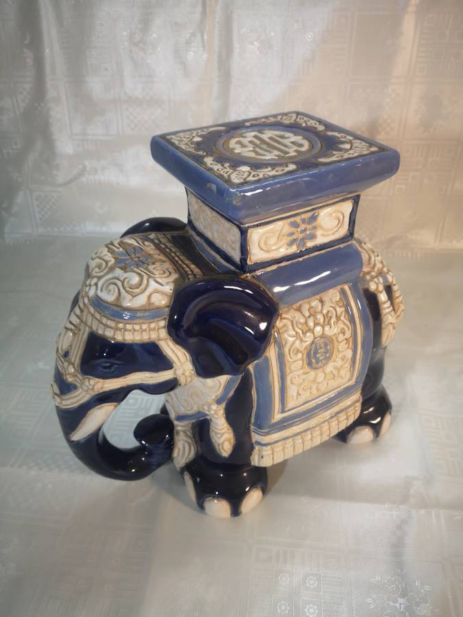 VINTAGE PORCELAIN ORIENTAL ELEPHANT GARDEN STOOL