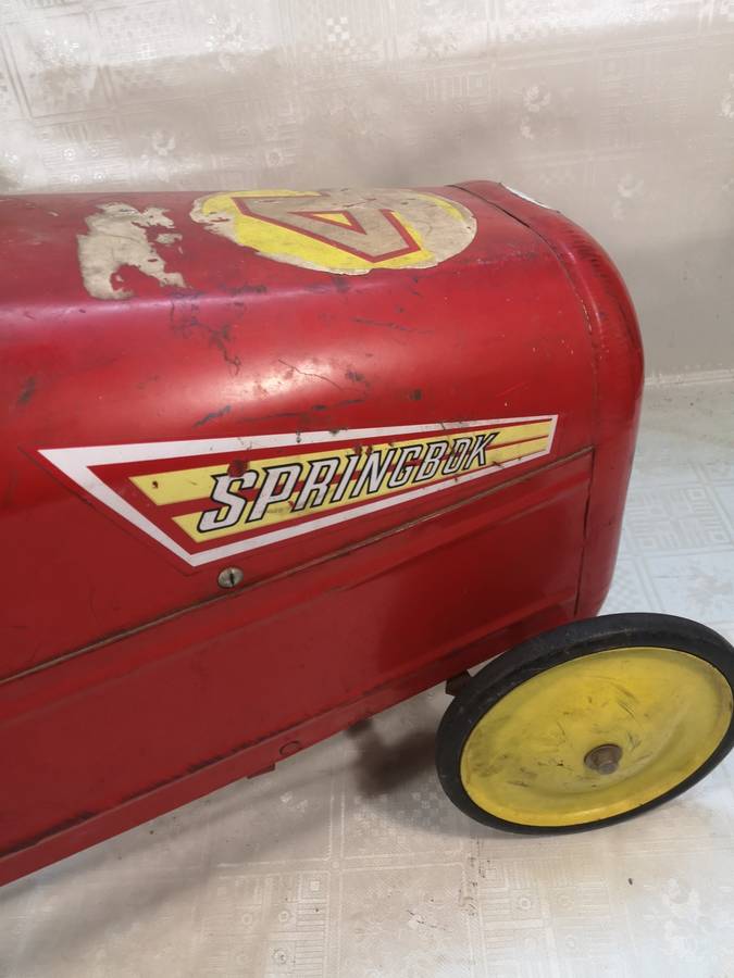 MAGNIFICENT!! VERY RARE VINTAGE 1950`S TRIANG SPRINGBOK PEDAL CAR