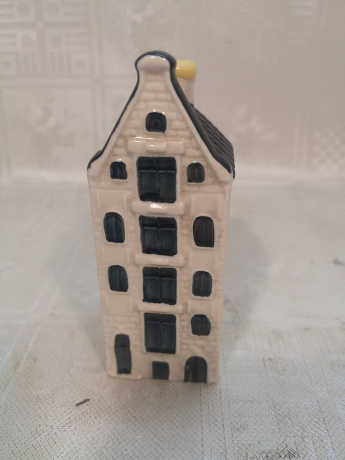 Vintage Blue Delft`s Made for KLM by Bols Royal Distilleries Mini Liquor Bottle No 65