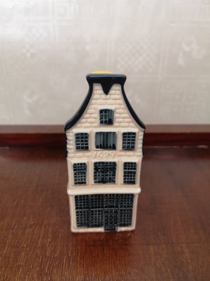 Vintage Delft KLM Bols Miniature House Collectible no 11
