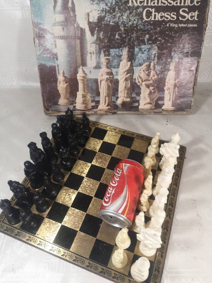 RENAISSANCE Chess Set VINTAGE 1959 Complete, 4` King, Felted Lowe, w/box
