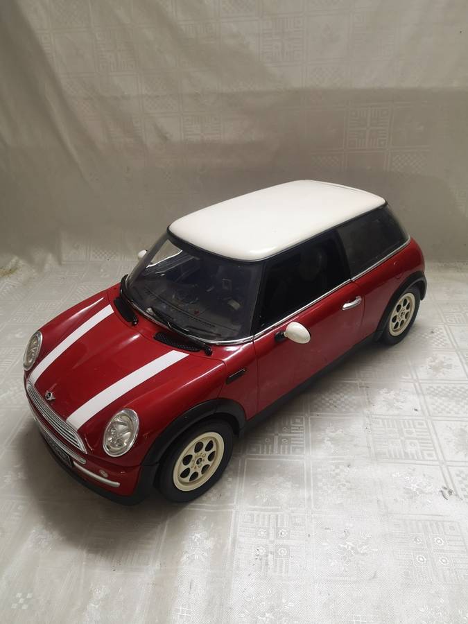 GIANT!! EZTECH 1/6 Scale 27.145 MHz Large Radio Control RC Mini Cooper 9.6v No Remote