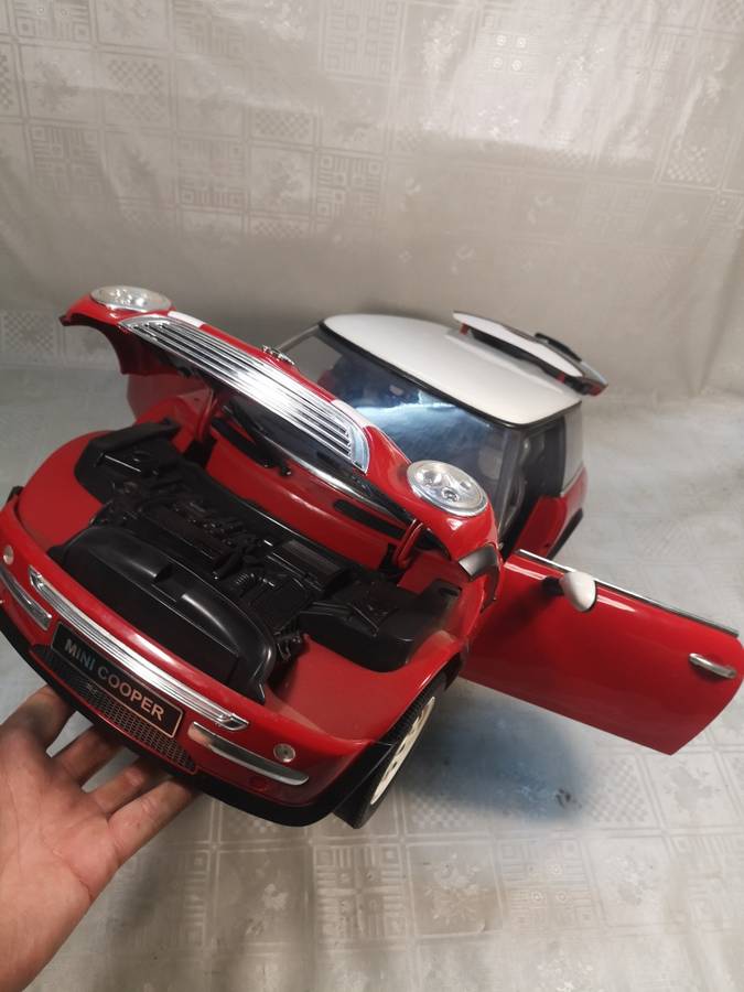 GIANT!! EZTECH 1/6 Scale 27.145 MHz Large Radio Control RC Mini Cooper 9.6v No Remote