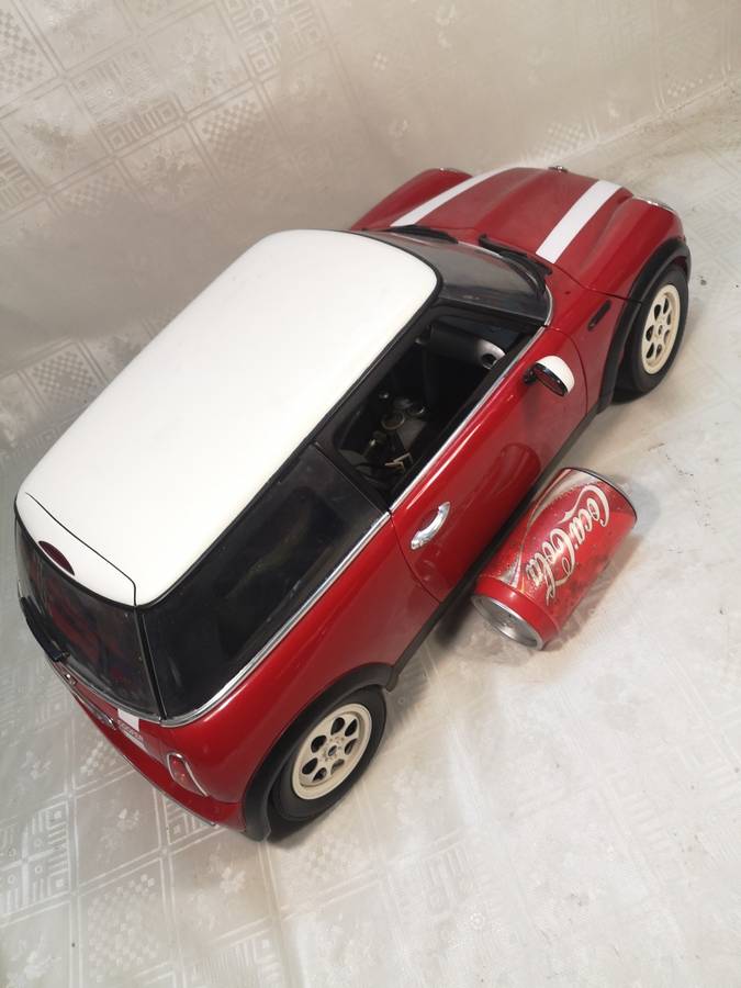 GIANT!! EZTECH 1/6 Scale 27.145 MHz Large Radio Control RC Mini Cooper 9.6v No Remote