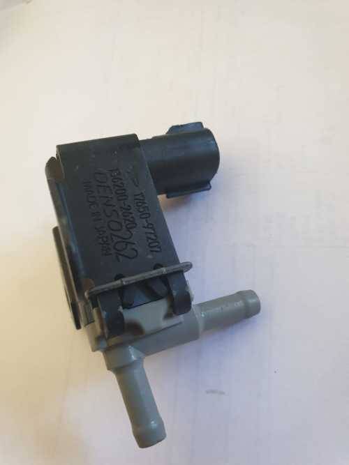 Toyota Denso Vacuum Valve Switching 136200-2620  17650-97207 89470-Bz020