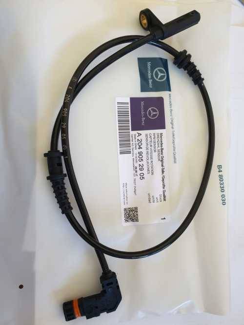 MERCEDES W204 FRONT LEFT OR RIGHT ABS SENSOR 2049052905 2049057900