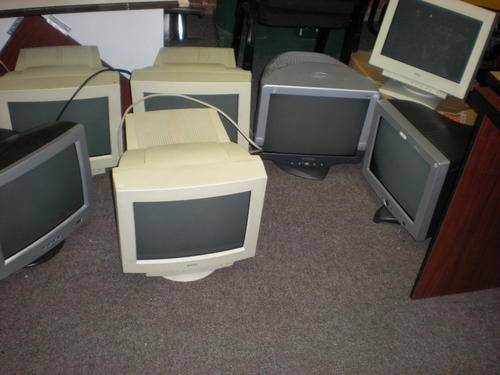 7 x CRT SCREENS ( bulk lot )