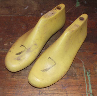 Vintage Shoe Last Size 7