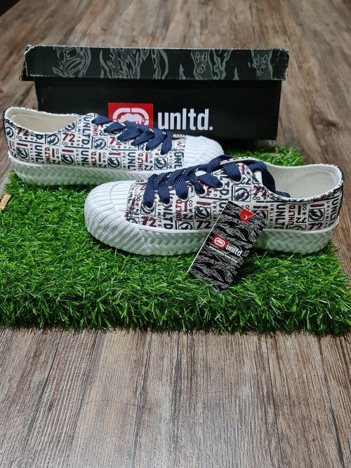 NEW UNISEX UK 8 SNEAKER ( SEE DESCRIPTION)