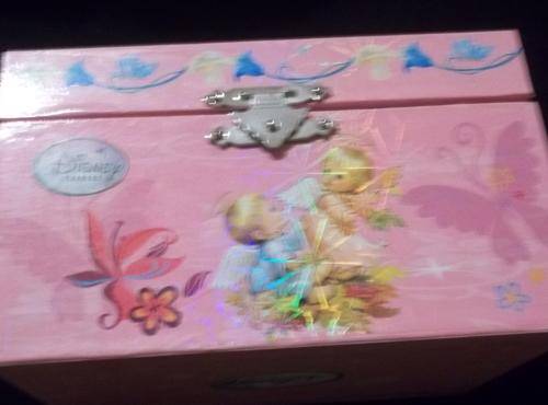 MUSICAL JEWELERY BOX