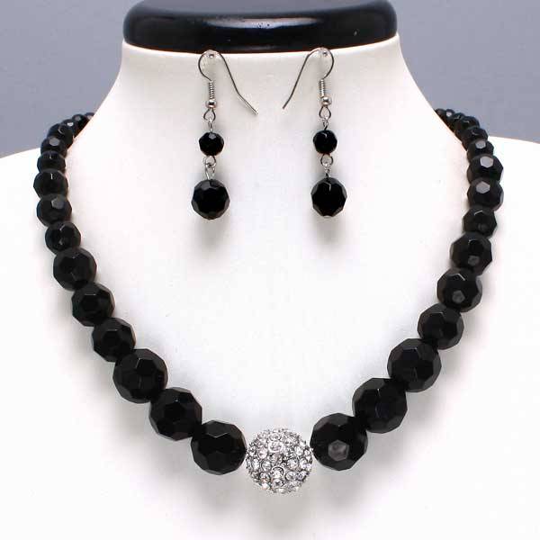 CLEAR CRYSTAL & JET BLACK BEADED NECKLACE SET
