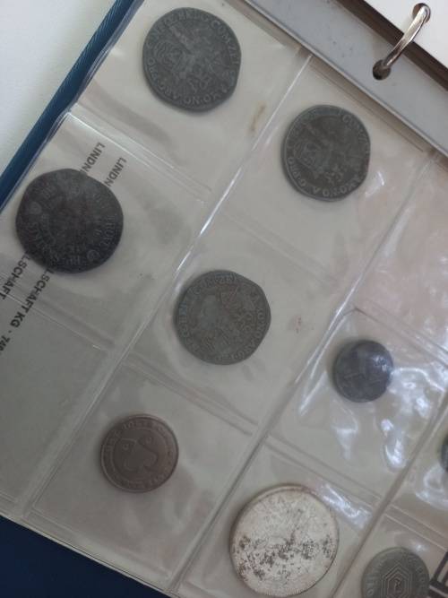 86 Unresearched Tokens And Medallions In File   ( Weight Of File 1.365kg )  STARTING @ R1