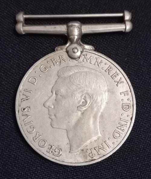 1939 - 1945 The Defence Medal C 168125 W.J. SWARTZ           M18