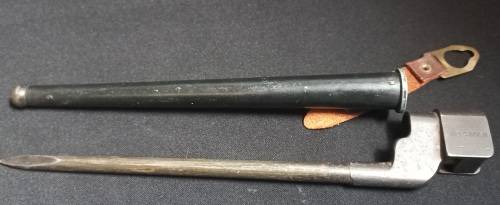 WW2 No 4 MKII B ----- Bayonet with Scabbard