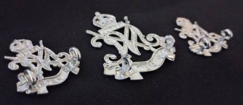 Natal Garbineers  Royal  Popatria  Cap And Collar Badges               X51