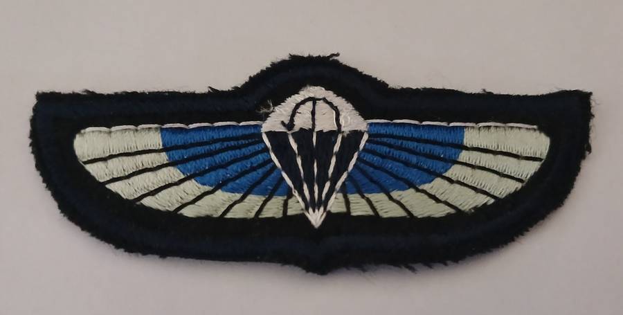 SAS Parachute  Special Air Service UK Airborne Wing                   F123