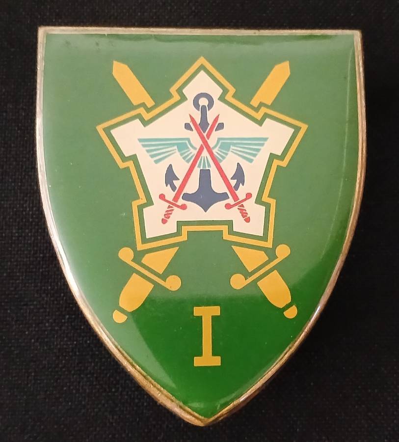 SADF CHIEF OF STAFF PERSONNEL ( YELLOW TYPE ) ( Note One Pin Repaired )          K14