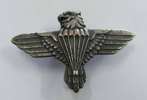 Para Badge Iron Eagle ( Parachute Regiment Beret Badge )