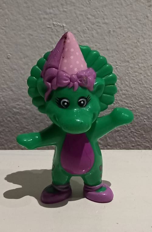 Mattel Baby Barney with hat 2001