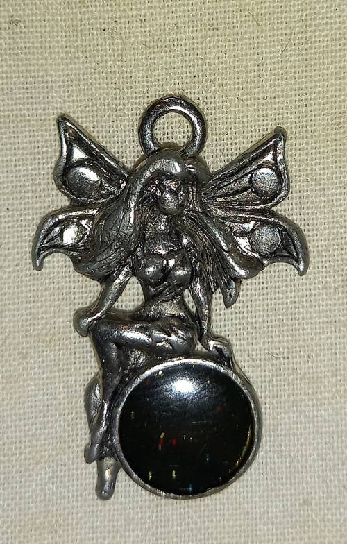 Fairy pendant 3 x 2 cm