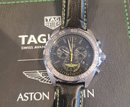 Tag Heuer F1 Chrono Aston Martin Limited Edition CAZ101P.FC8245 Mint Condition and complete set!