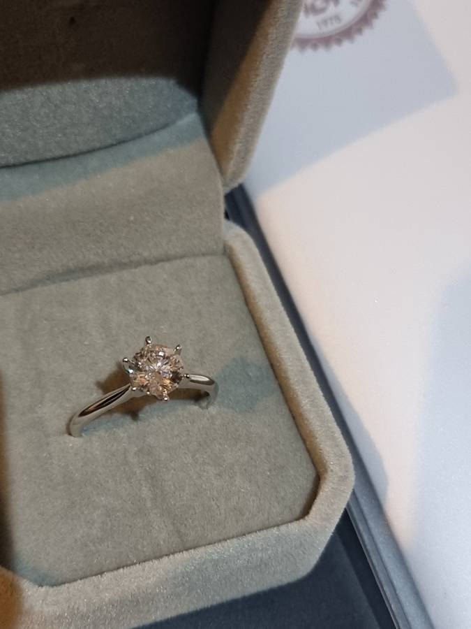 1.00CT Brilliant Round IGI Certified Diamond Ring Colour D VVS2 Set on 18K WHITE GOLD Size 6.5(M)