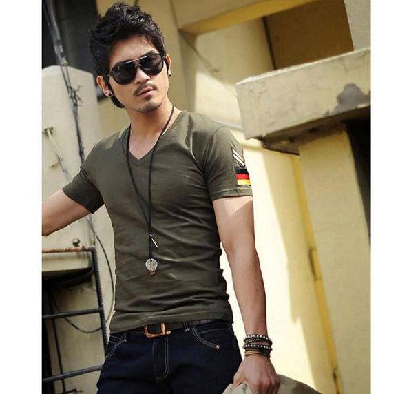 R299***Men's Short Sleeve T Shirt Slim fit