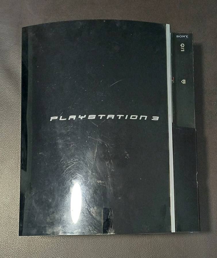 PS3 Backwards compatible version CECHC04 (Read description)