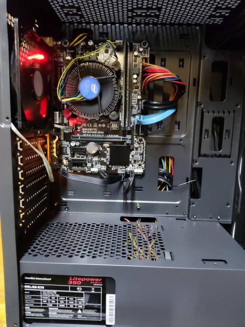 4.2GHz Core i7 7700**16GB DDR4 Ram**Cougar Gaming PC Case**1000GB