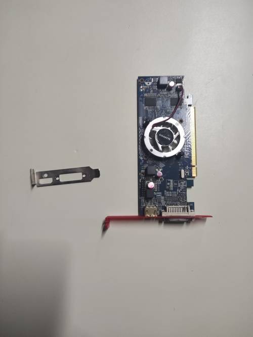 AMD Radeon HD5450 1GB*HDMI**DVI** Great Card , working perfectly