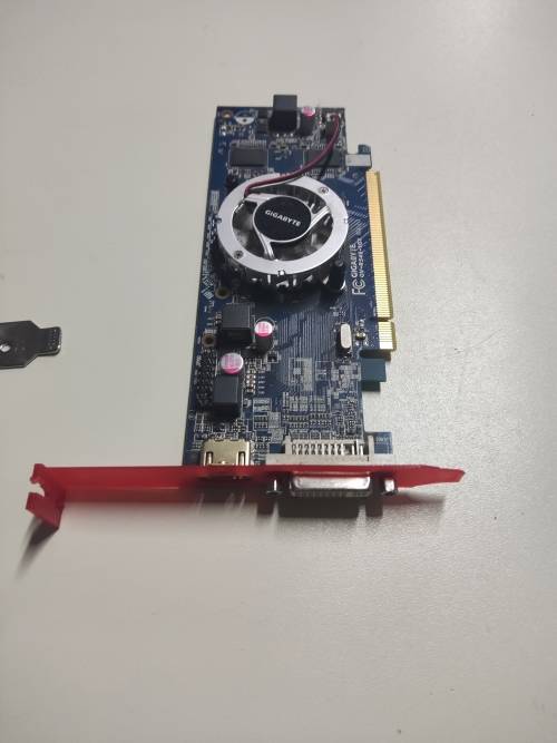 AMD Radeon HD5450 1GB*HDMI**DVI** Great Card , working perfectly