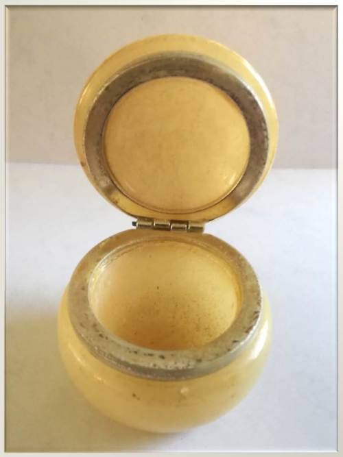 Yellow Alabaster - Powder Jar