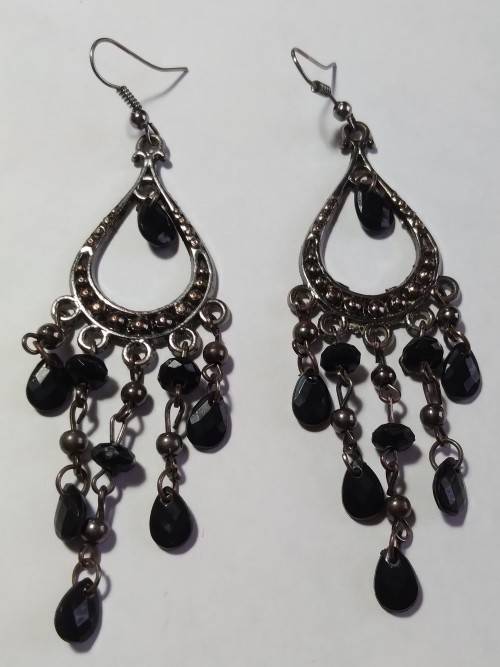 Tear drop dangle earrings