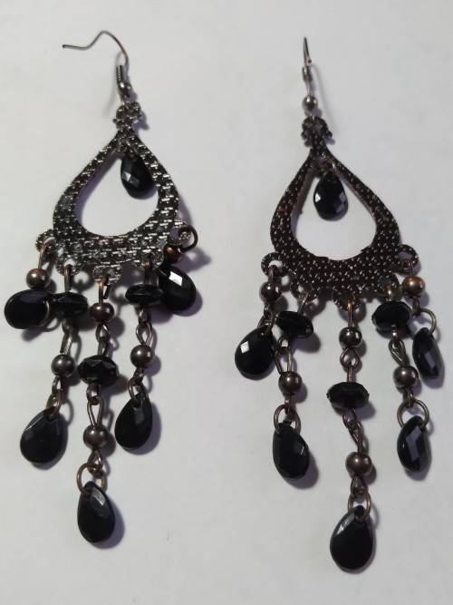Tear drop dangle earrings