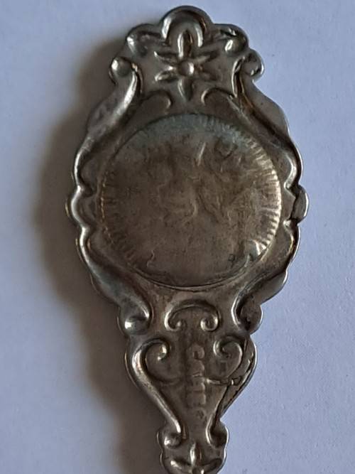 Vintage souvenir spoon -Blank plaque -  Flower indent -  Perfection silver plated - New Zealand